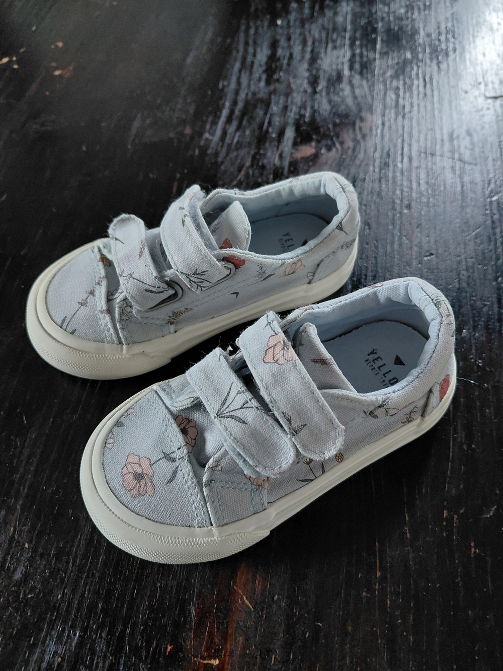 Light Gray Floral Velcro Sneakers